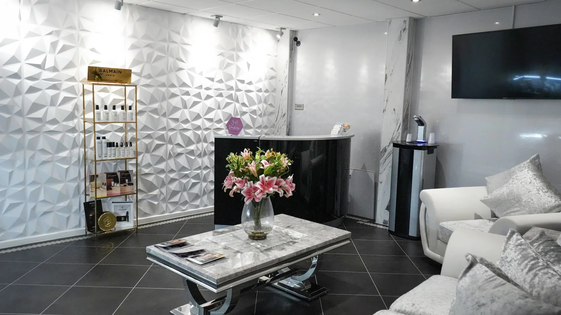 The Bright Smiles Beauty reception and lounge
