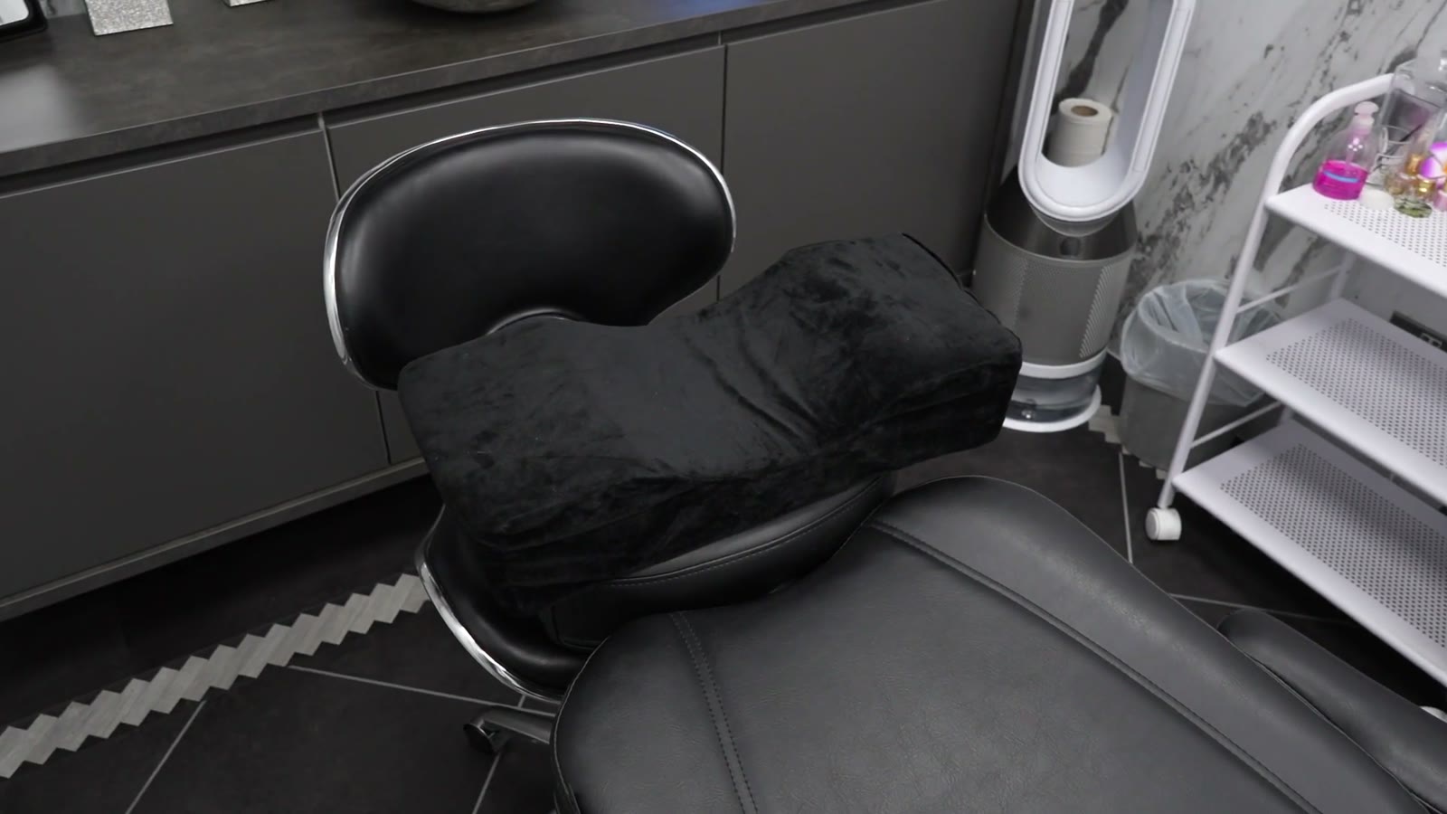 Lash & brow chair at Bright Smiles Beauty